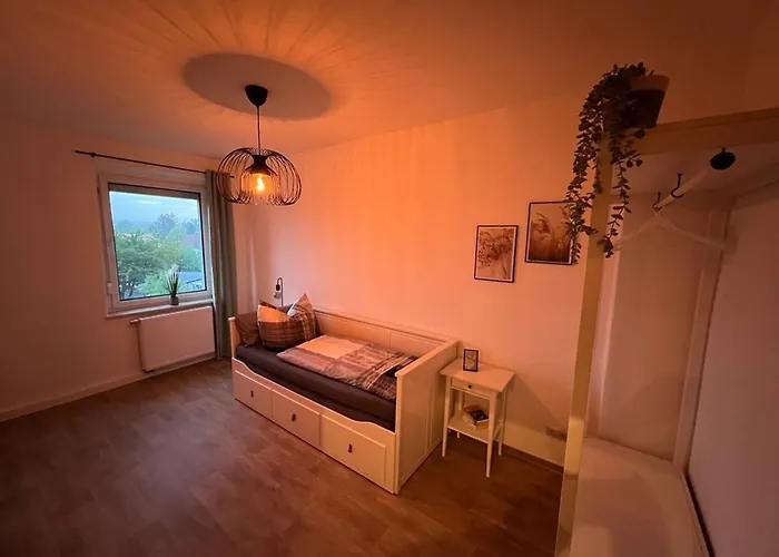 Charming 3-room In Hoyerswerda, Lusatian District Appartamento *