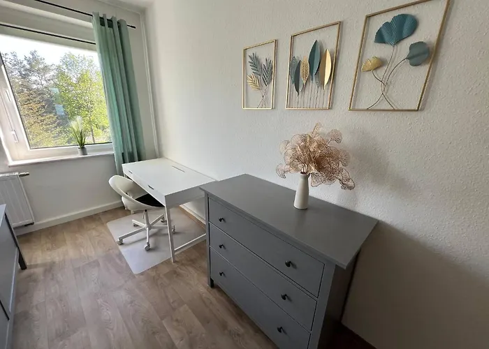 Charming 3-room In Hoyerswerda, Lusatian District