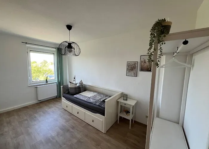 Charming 3-room In Hoyerswerda, Lusatian District